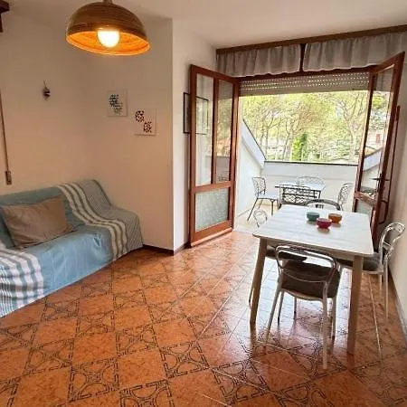 Bussola Apartment *