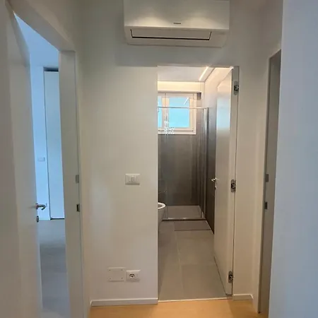 Bussola Apartment *